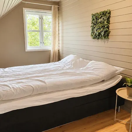Aurora House - A Family & Friends Retreat In Tromsø