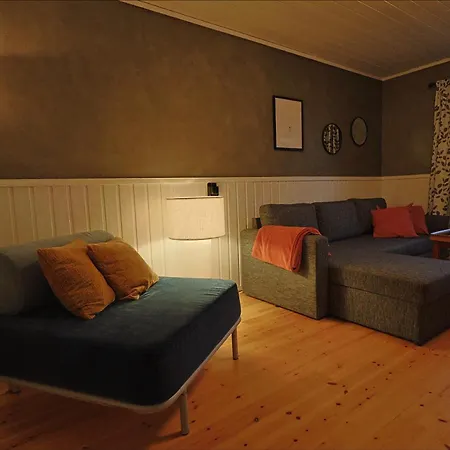 Dom wakacyjny Aurora House - A Family & Friends Retreat In